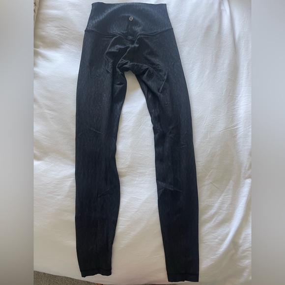 Lululemon 28 inch align leggings - Picture 2 of 5